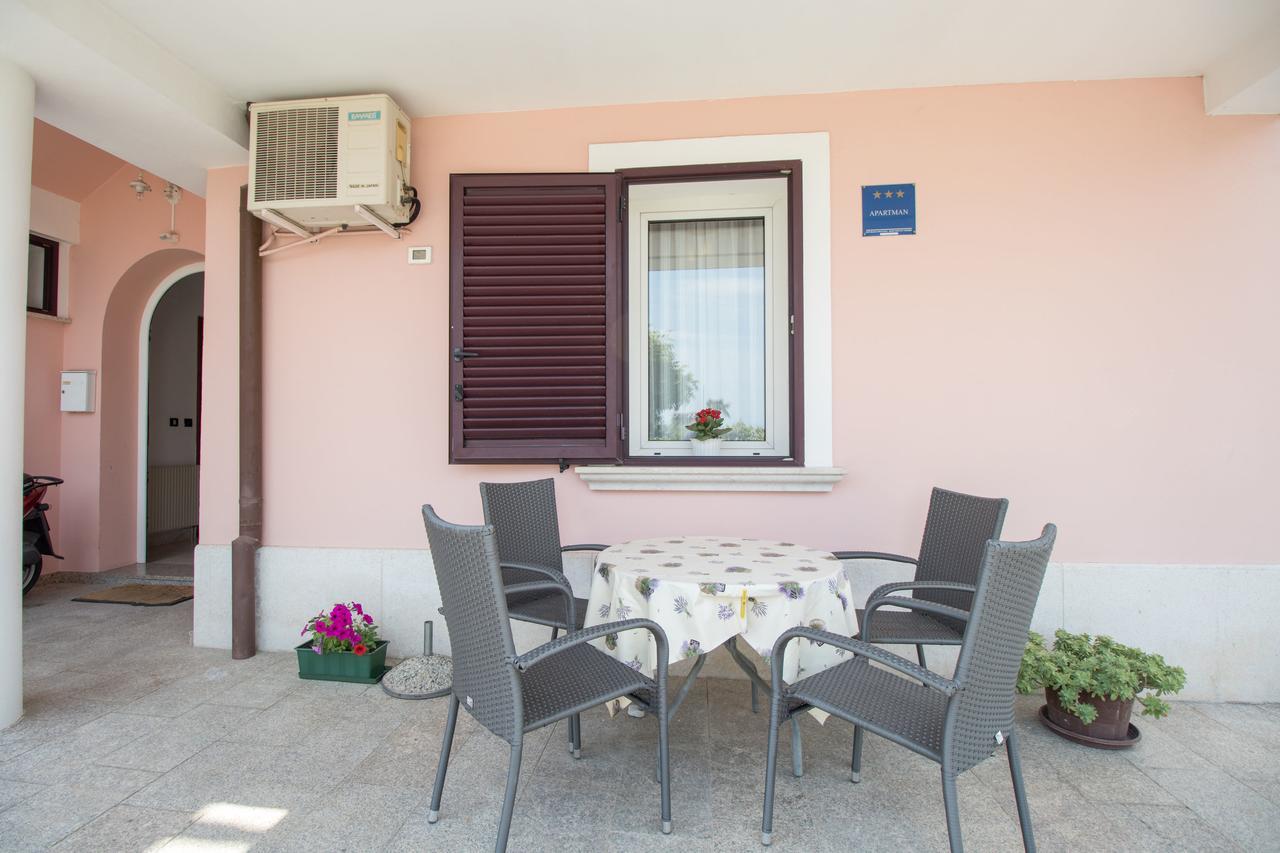 Apartments Sonja Opatija Luaran gambar